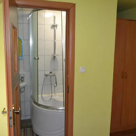 Готель Вернісаж Bed & Breakfast