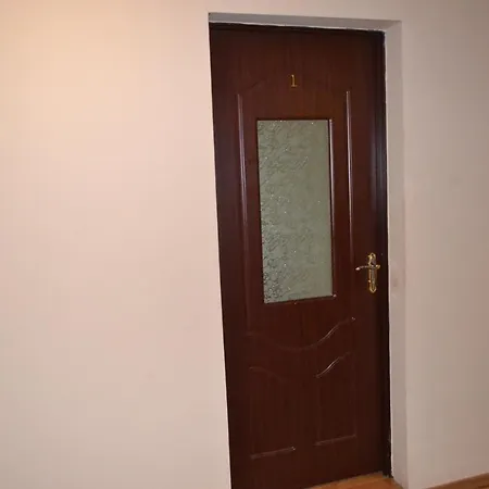 Bed & Breakfast Готель Вернісаж