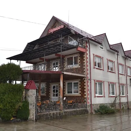 Готель Вернісаж